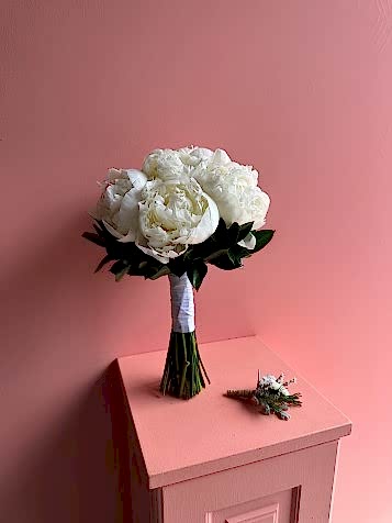 10 Adet Beyaz Şakayık Gelin Buketi & Damat Yaka Çiçeği