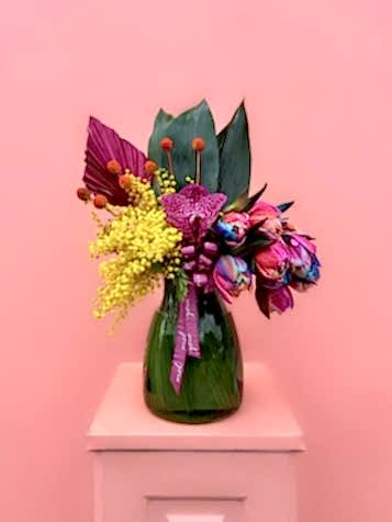 Cam Vazoda Vip Aurora Laleler