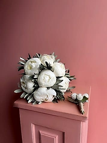 10 Adet Beyaz Şakayık ve Zeytin Dalları Gelin Buketi & Damat Yaka Çiçeği