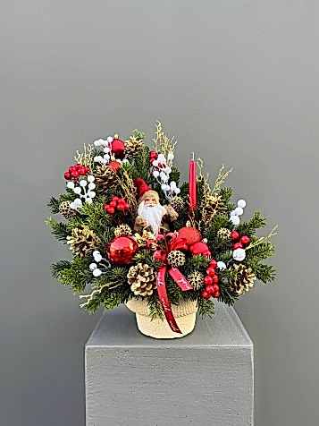 Jolly Santa Figürlü Ve Mumlu Yılbaşı Aranjmanı