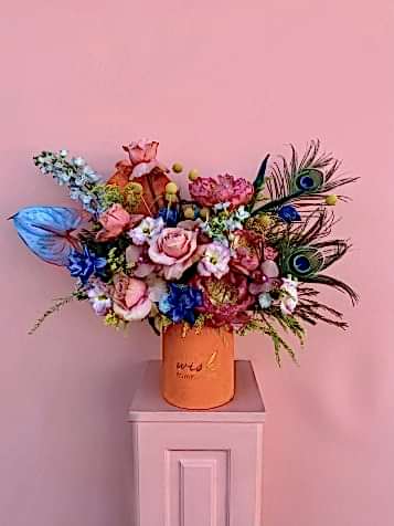 Turuncu Kadife Kutuda Retro Aranjman