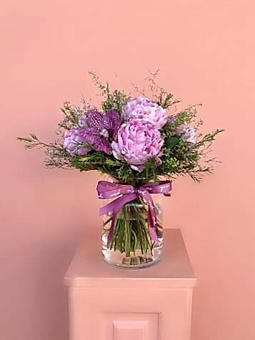 Cam Vazoda Şakayıklar