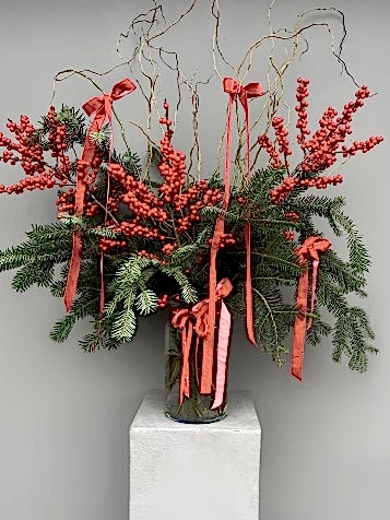 Cam Vazoda Ilex & Çam Dalları