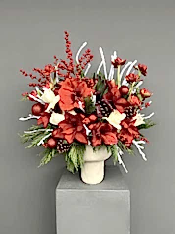 Red Magic Özel Tasarım Yılbaşı Aranjmanı