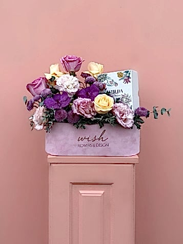 Pembe Kadife Kutuda Makaronlu Çiçek Bahçesi