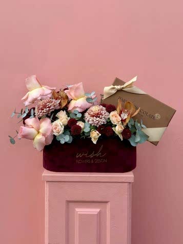 Bordo Kadife Kutuda Harem Çikolatalı Çiçek Bahçesi