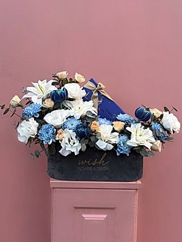 Gri Kadife Kutuda Harem Roll Lokumlu Mavi Çiçek Bahçesi