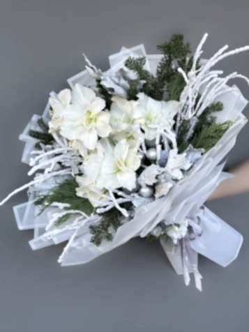 White Amaryllis Kış Buketi