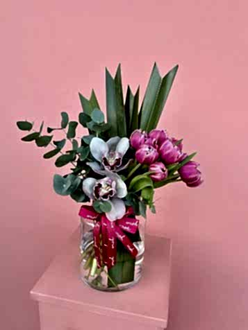 Vazoda Pembe Laleler