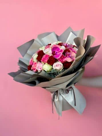 Maria Karışık Gül Buketi