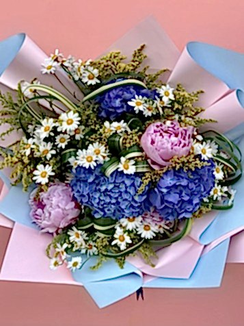 Ortanca & Şakayık & Papatya Buketi